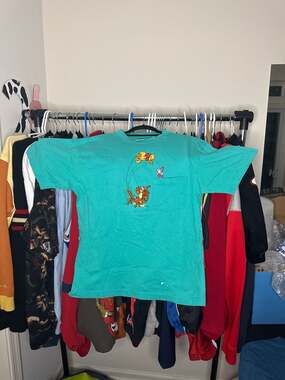 Vintage 90s Winnie The Pooh Tigger Piglet Embroidered Pocket T-Shirt Teal Medium